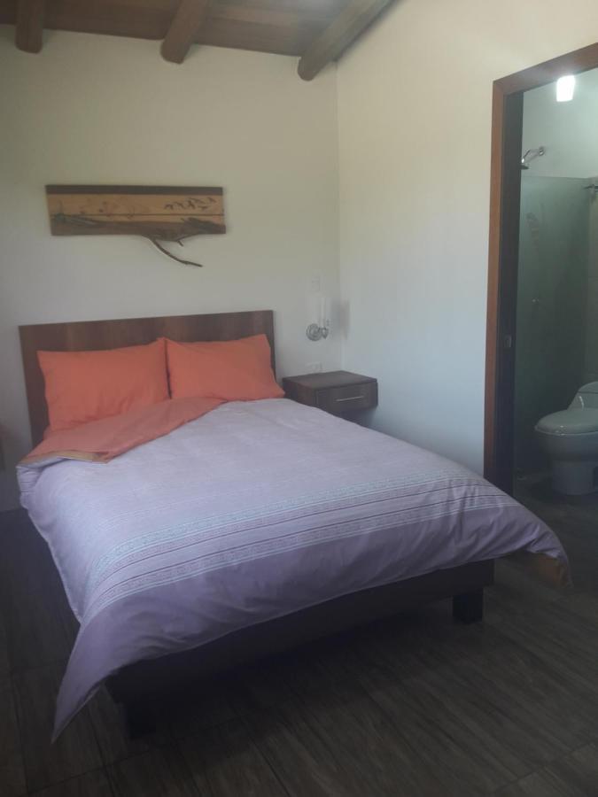 Quinta La Gardenia Hotel Puembo Bagian luar foto